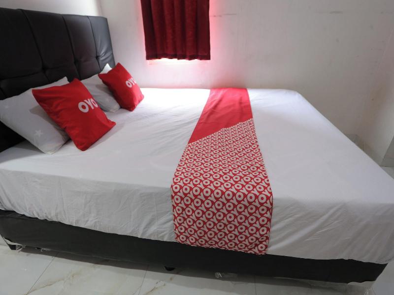 Oyo 93948 Bunda Rachma Rooms image