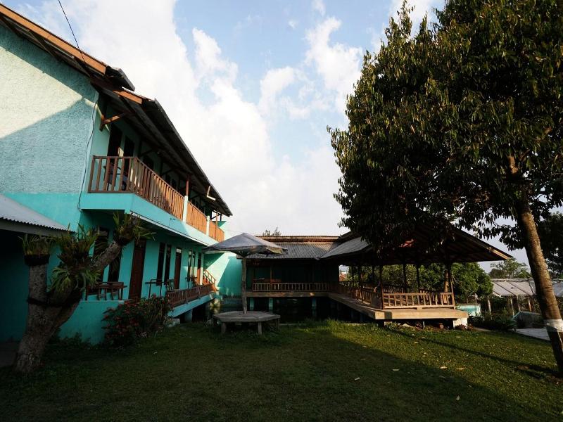 Oyo 93248 Villa Syariah Astuti Lestari
