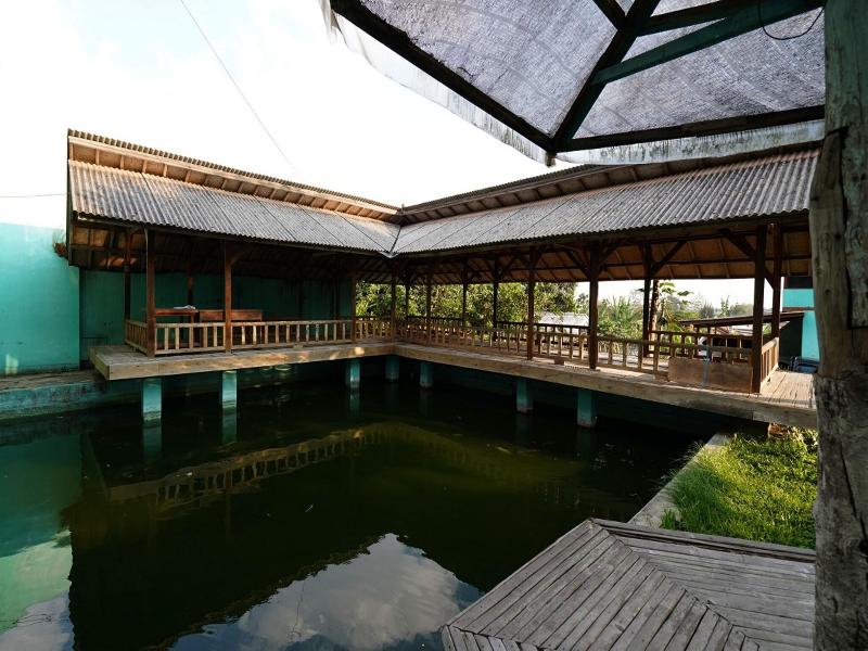 Oyo 93248 Villa Syariah Astuti Lestari