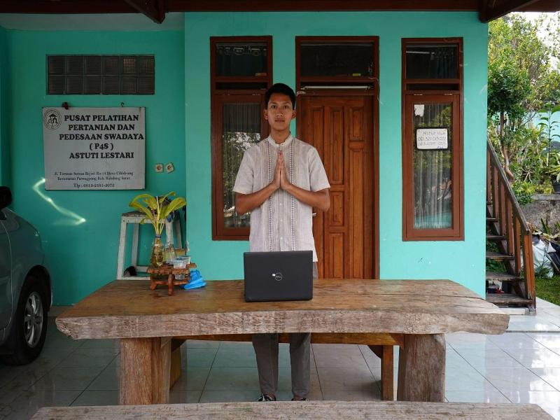 Oyo 93248 Villa Syariah Astuti Lestari