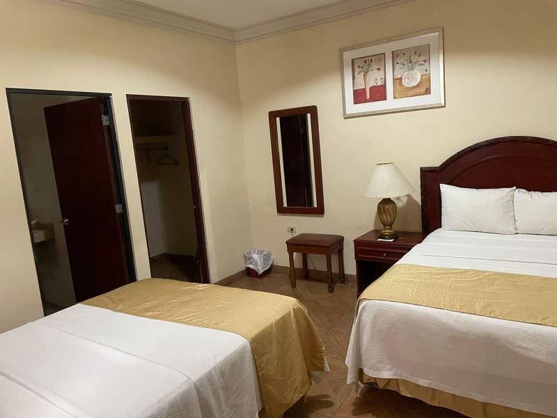 Hotel Plaza Express image