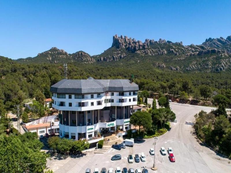 Hotel Bruc image