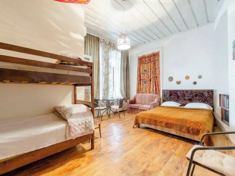Nana's Guesthouse image