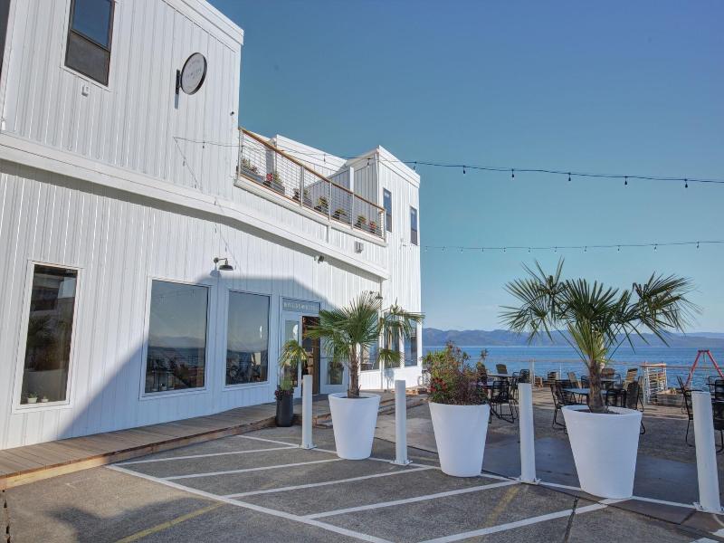 Bowline Hotel image