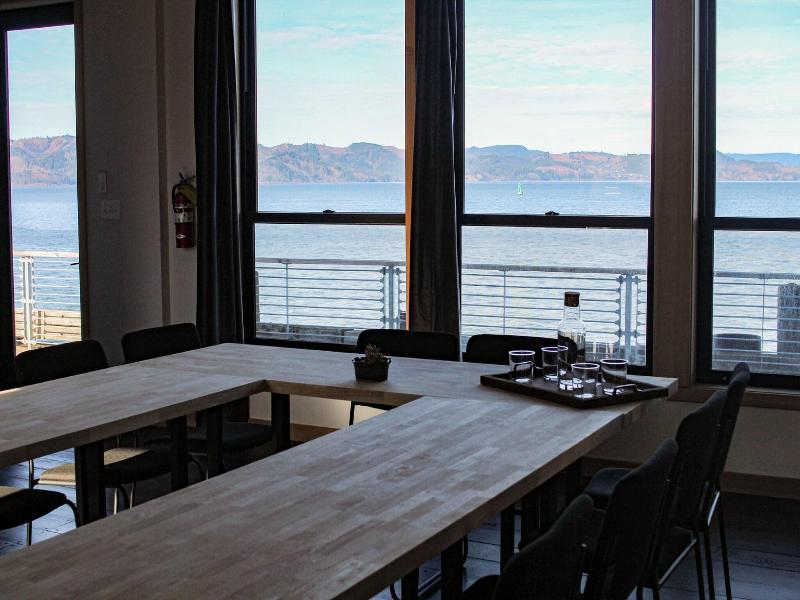 Bowline Hotel image