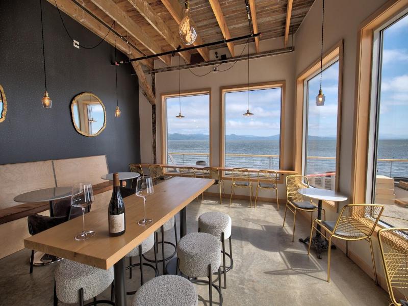 Bowline Hotel image