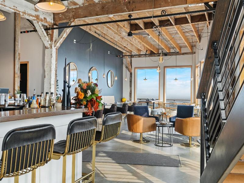 Bowline Hotel image
