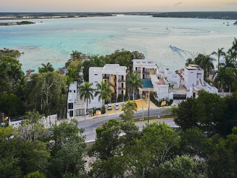 Cristalino Lagoon Front Hotel Restaurant & Spa image