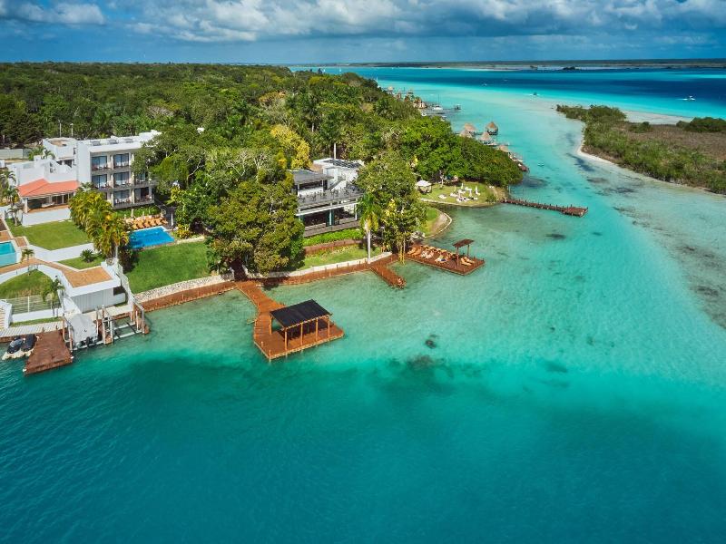 Cristalino Lagoon Front Hotel Restaurant & Spa image