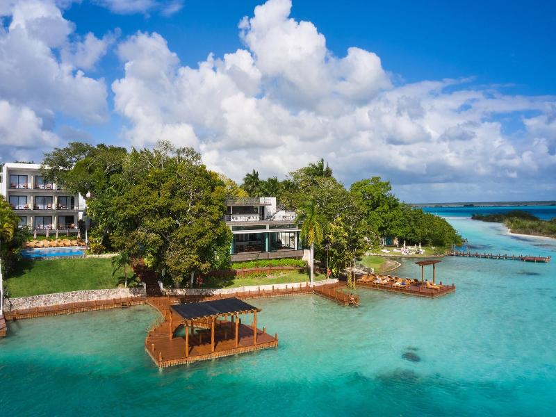 Cristalino Lagoon Front Hotel Restaurant & Spa image