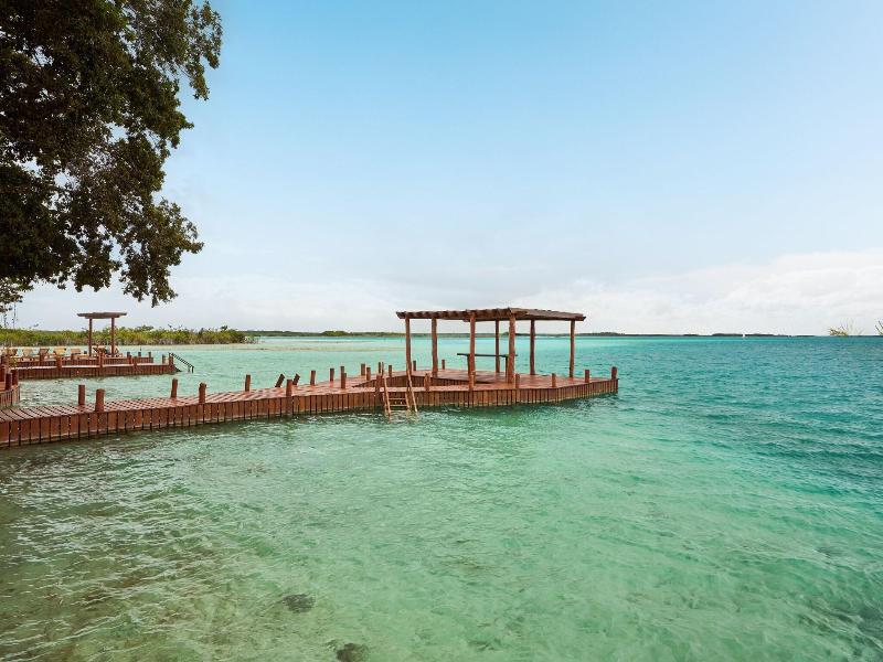 Cristalino Lagoon Front Hotel Restaurant & Spa image