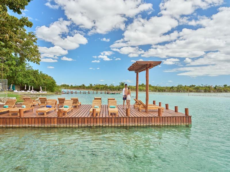 Cristalino Lagoon Front Hotel Restaurant & Spa image