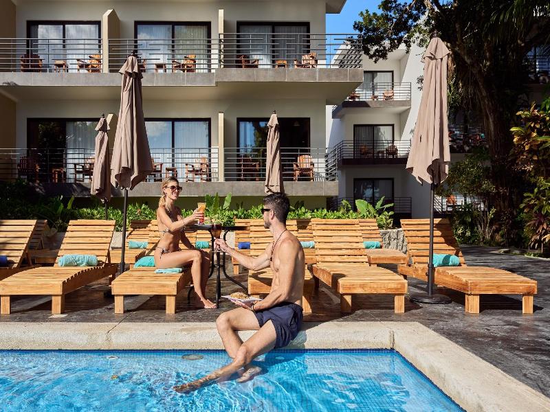 Cristalino Lagoon Front Hotel Restaurant & Spa image