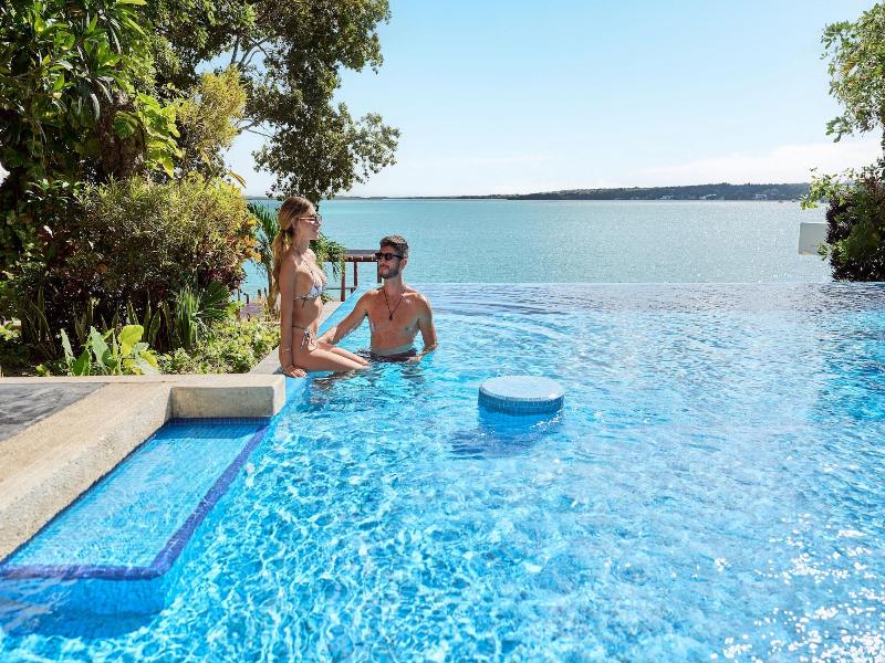 Cristalino Lagoon Front Hotel Restaurant & Spa image