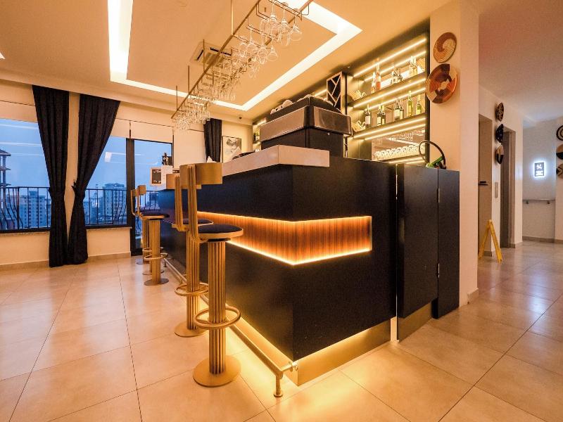 Souare Premium Hotel image