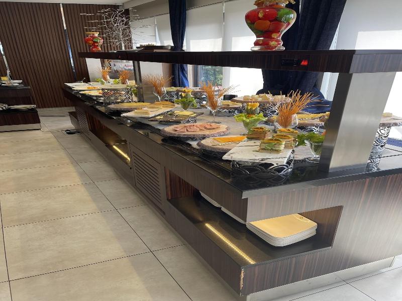 Souare Premium Hotel image