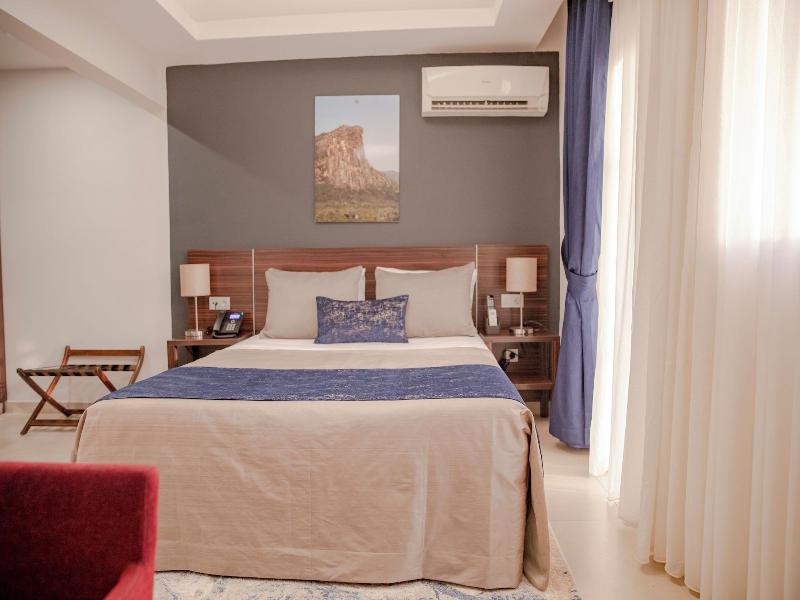 Souare Premium Hotel image