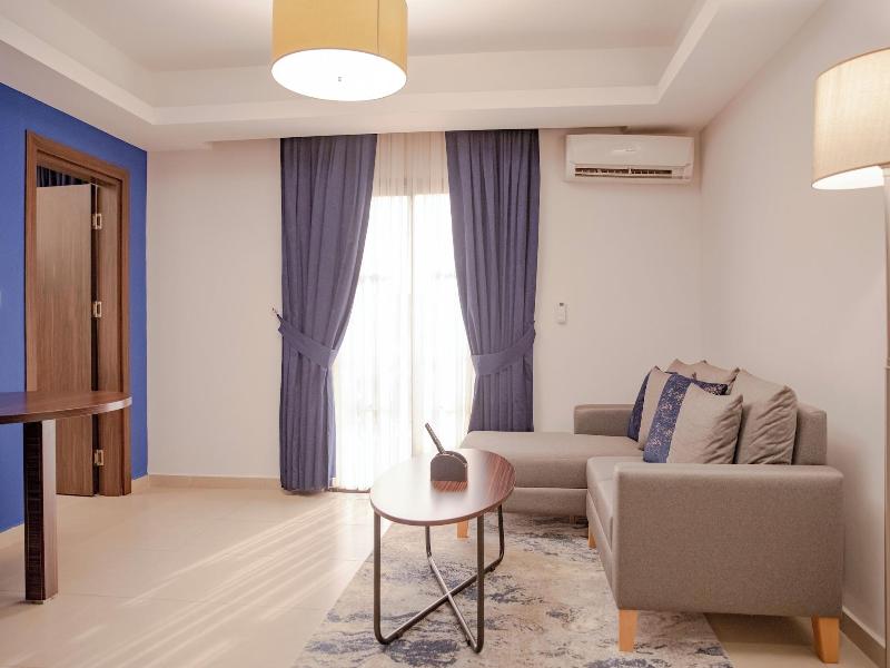 Souare Premium Hotel image