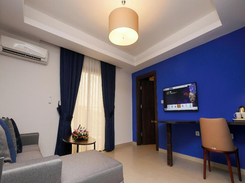 Souare Premium Hotel image