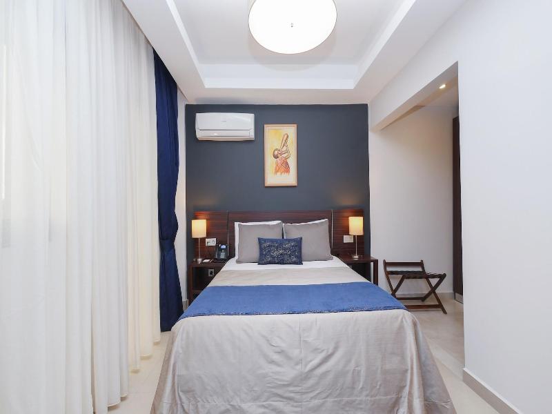 Souare Premium Hotel image