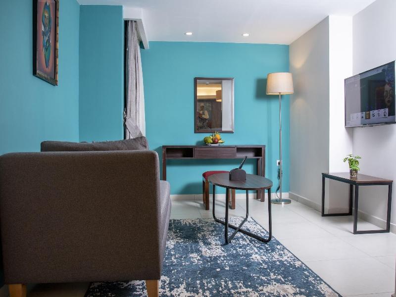 Souare Premium Hotel image