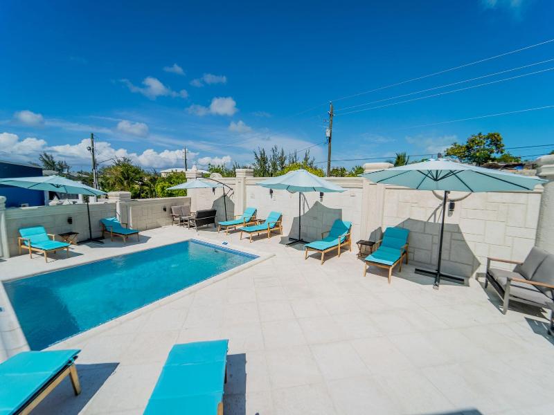Le Bleu Bed And Breakfast image