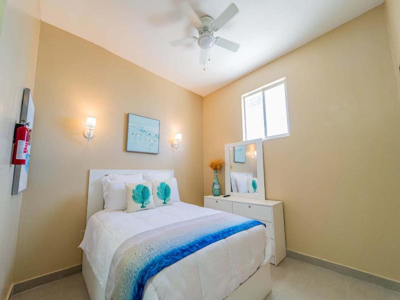 Le Bleu Bed And Breakfast image