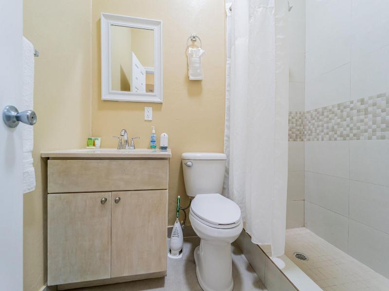 Le Bleu Bed And Breakfast image
