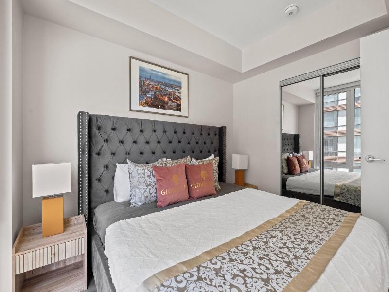 Teahouse Condos In Downtown Toronto image