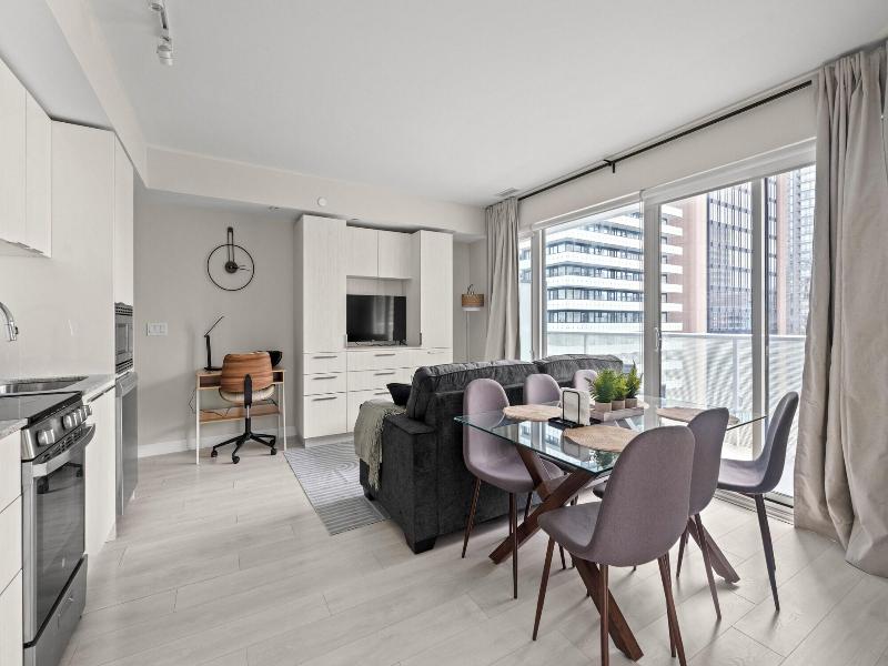 Teahouse Condos In Downtown Toronto image