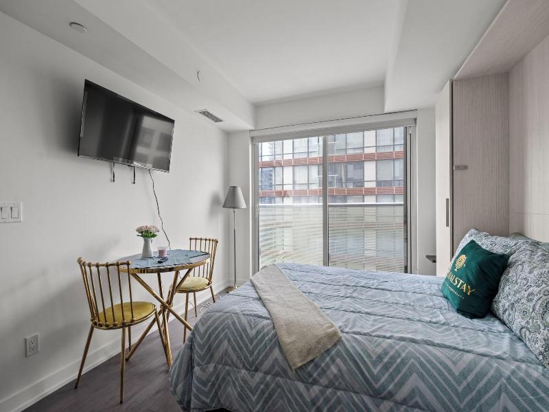 Teahouse Condos In Downtown Toronto image