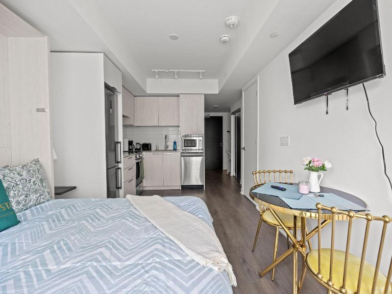 Teahouse Condos In Downtown Toronto image
