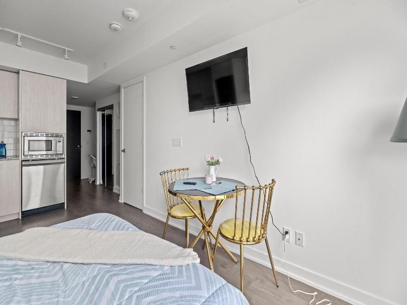 Teahouse Condos In Downtown Toronto image