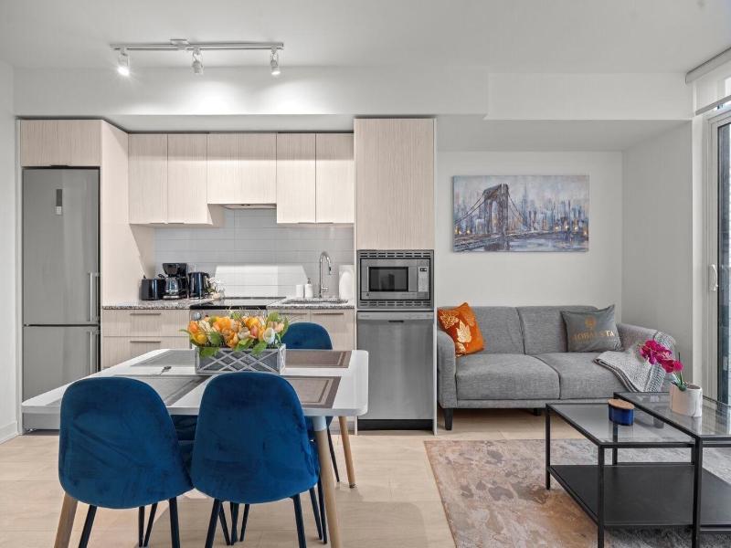 Teahouse Condos In Downtown Toronto image