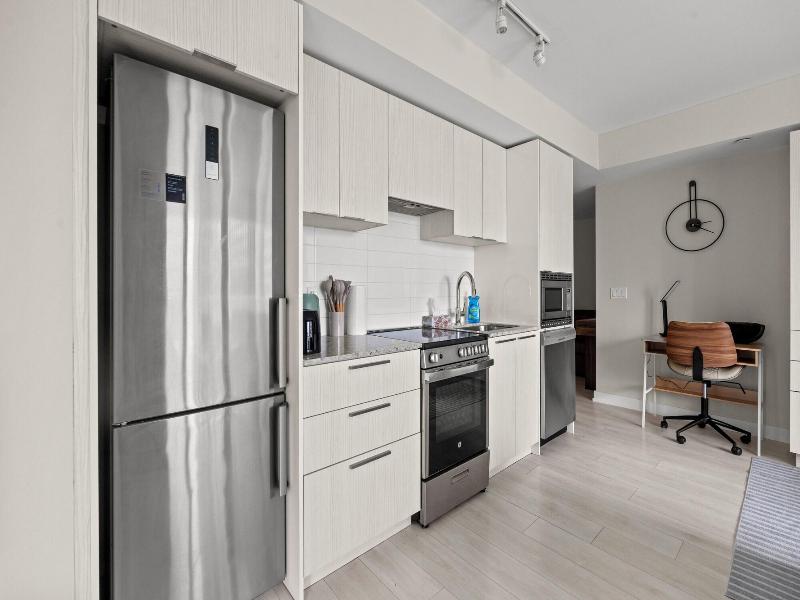 Teahouse Condos In Downtown Toronto image
