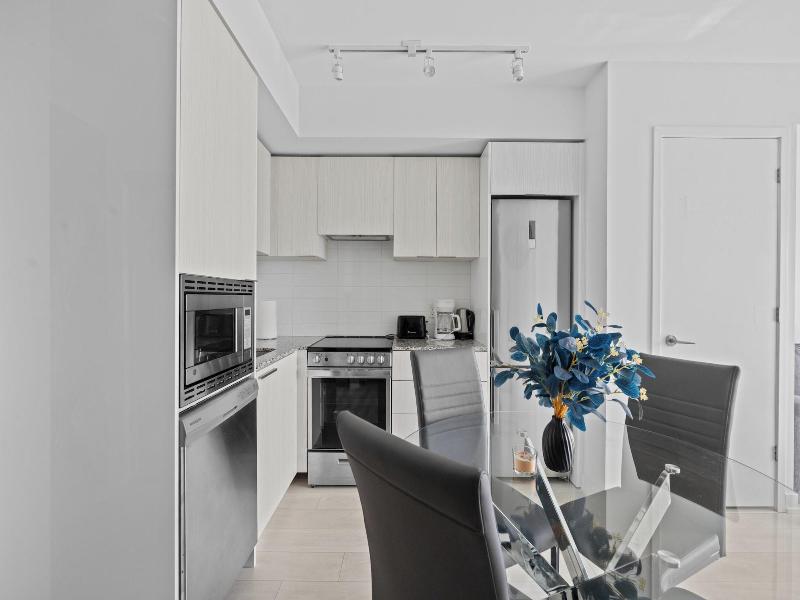 Teahouse Condos In Downtown Toronto image