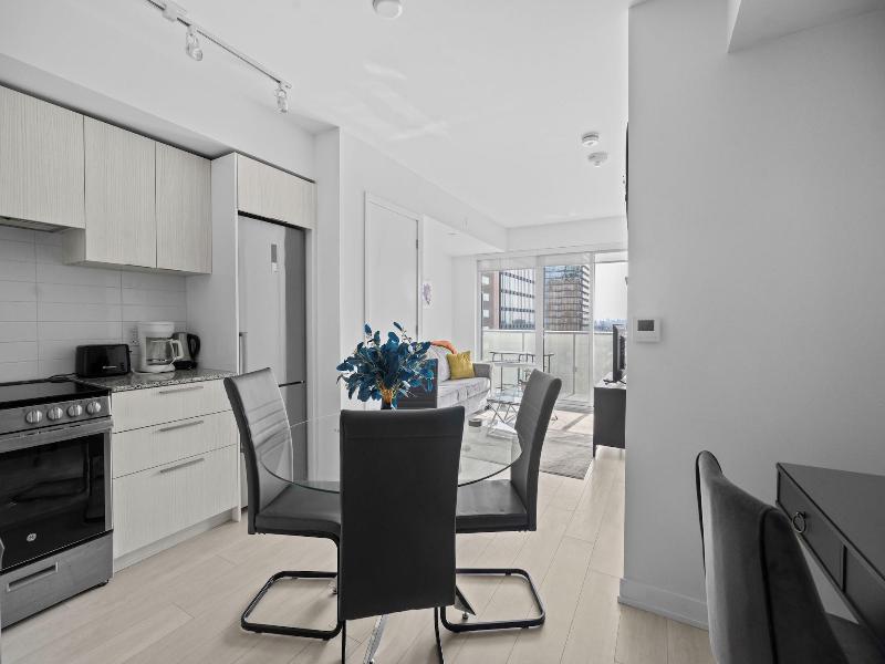 Teahouse Condos In Downtown Toronto image
