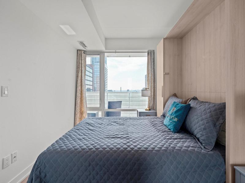 Teahouse Condos In Downtown Toronto image