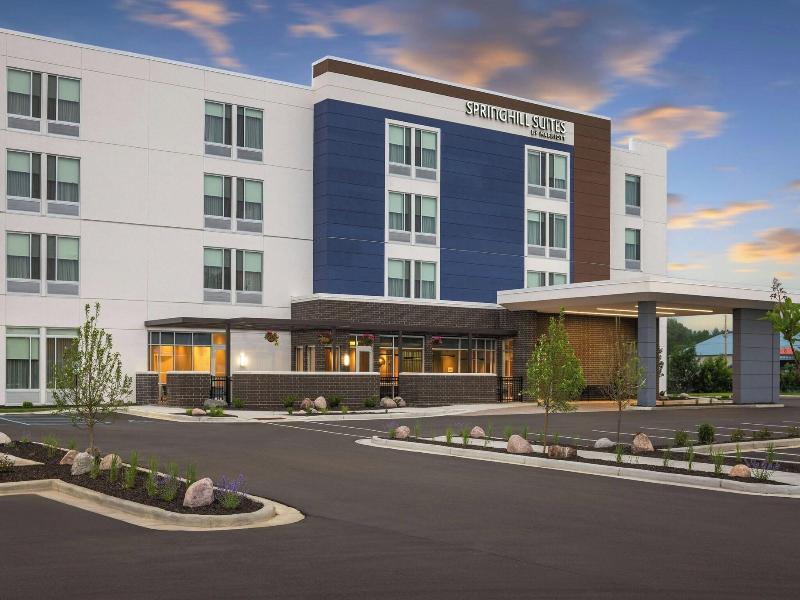 Springhill Suites By Marriott Eau Claire image