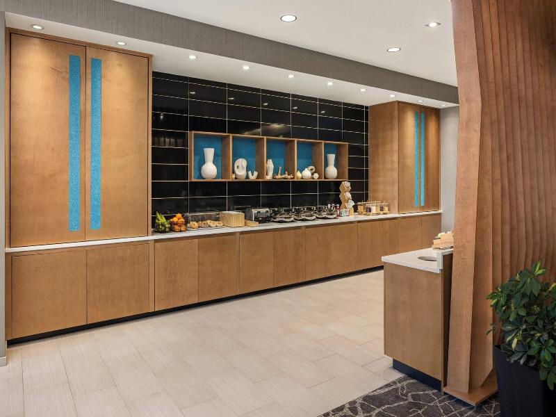 Springhill Suites By Marriott Eau Claire image