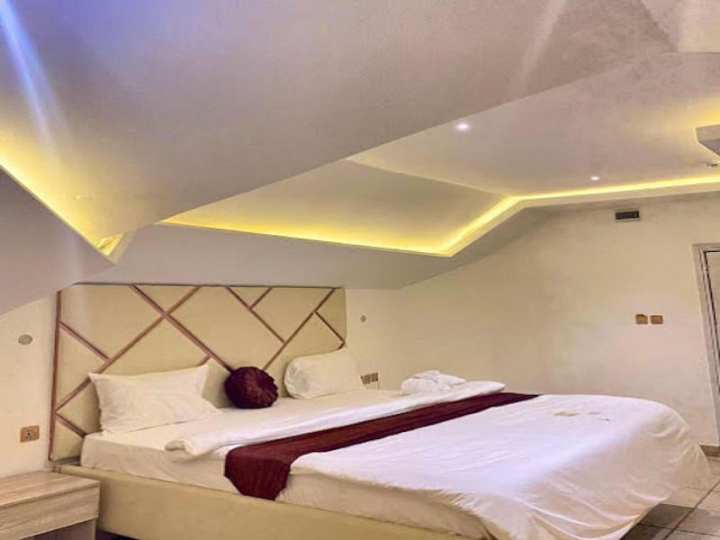 Hopeland Hotels image