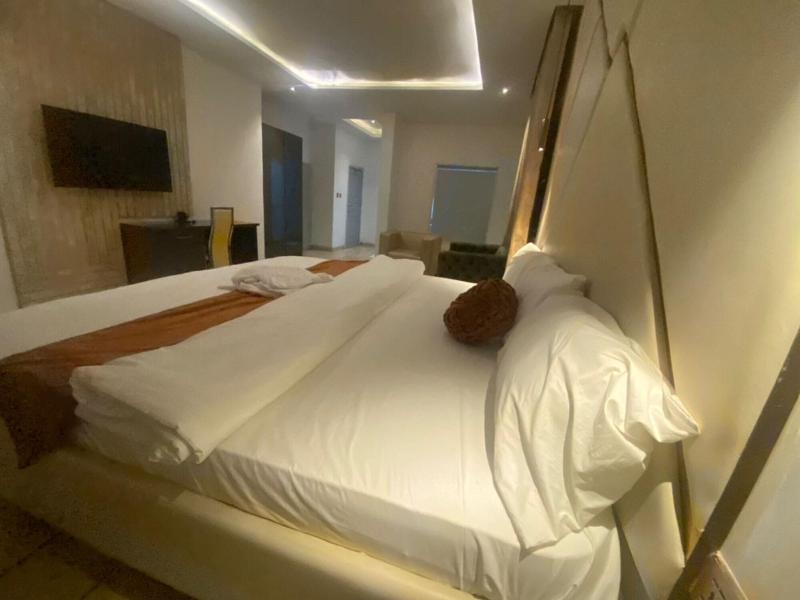 Hopeland Hotels image