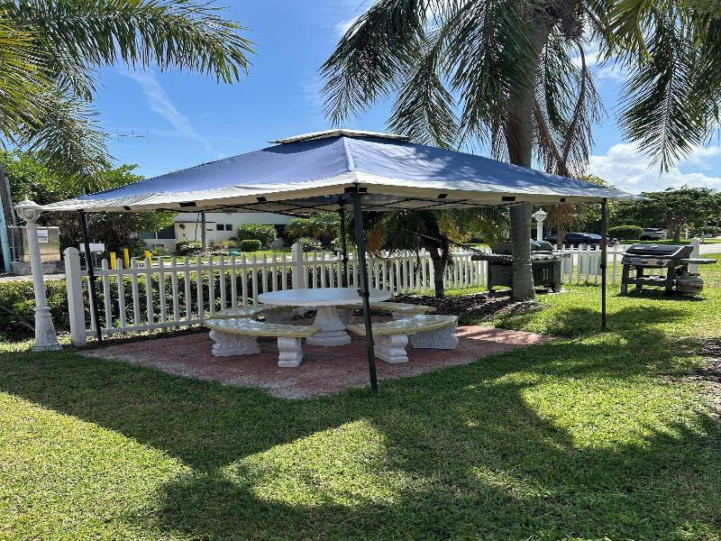 Bahama Beach Club Pompano image