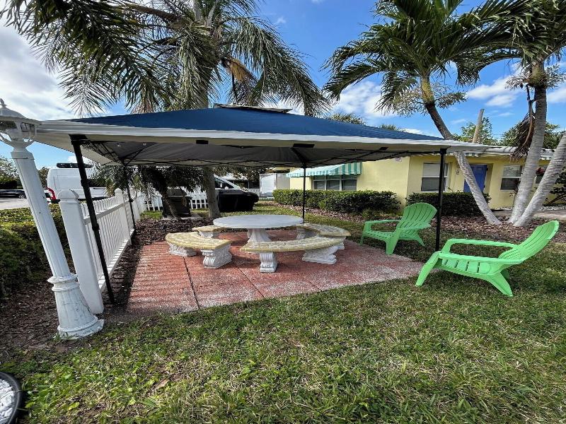 Bahama Beach Club Pompano image