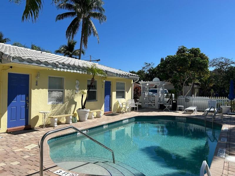 Bahama Beach Club Pompano image