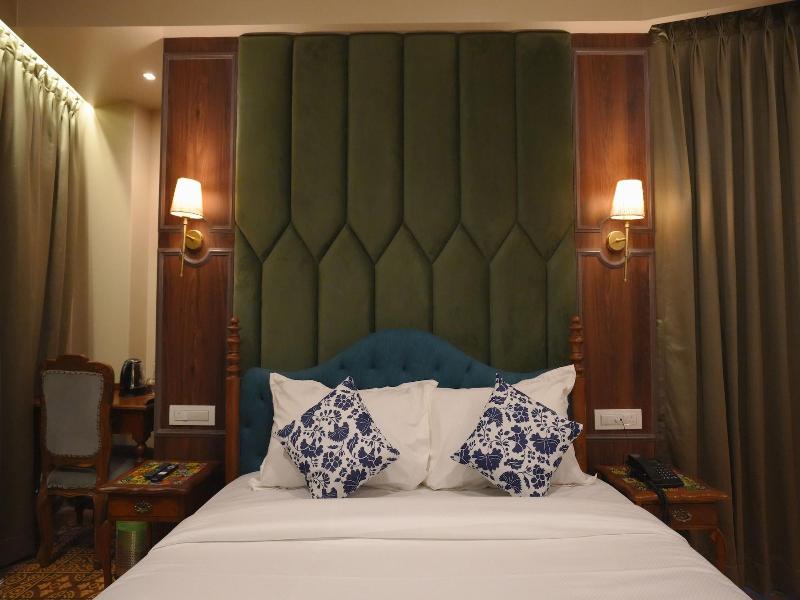 Arnna Hotel - Goregaon image