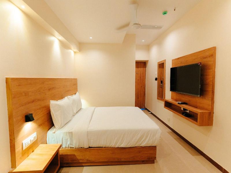 Arnna Hotel - Goregaon image