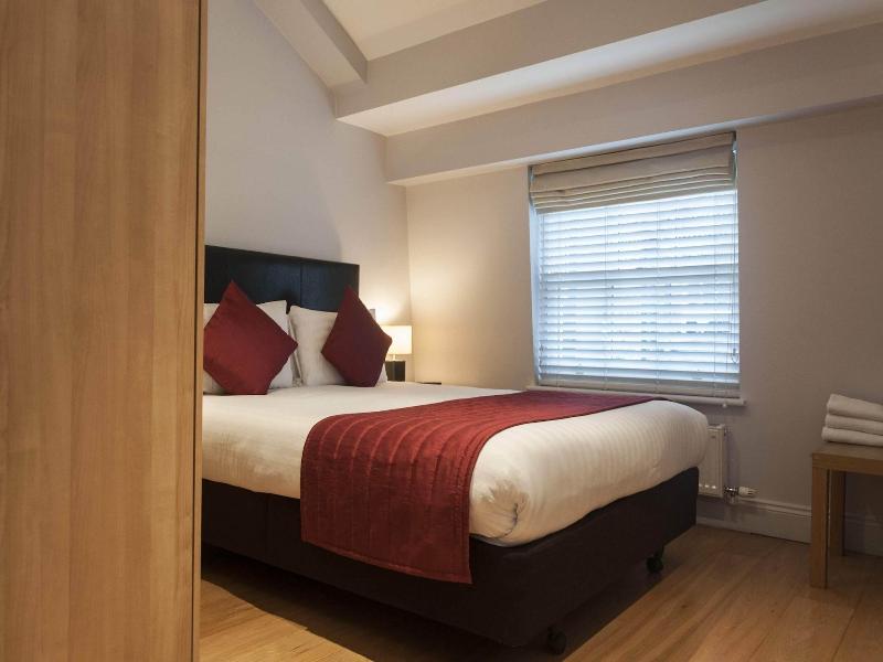 12 London Street Apartments image