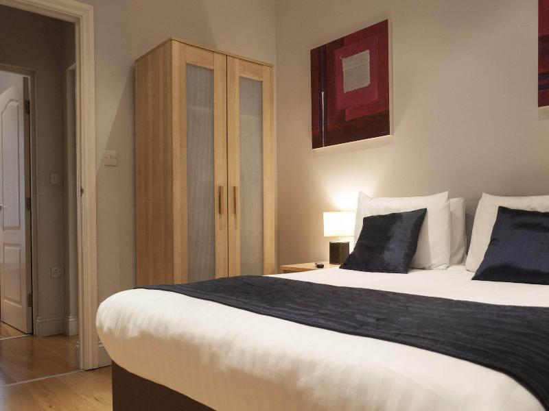 12 London Street Apartments image