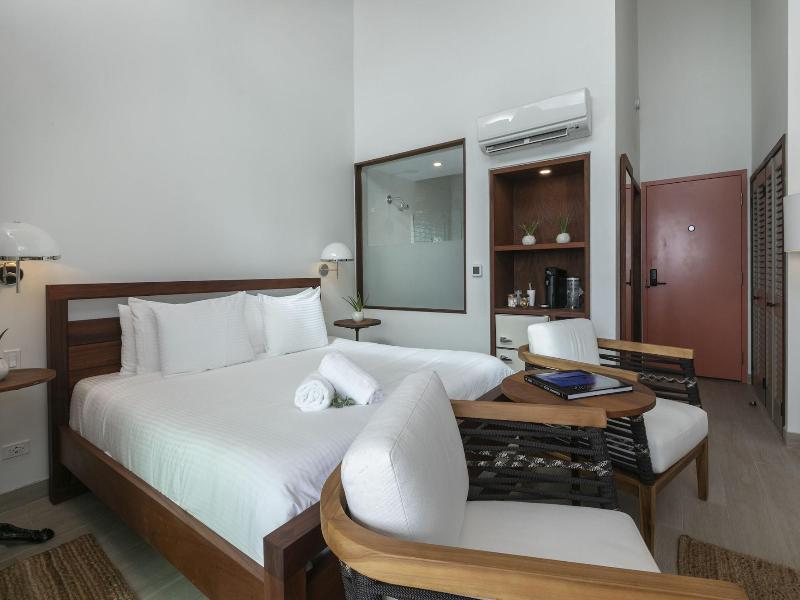 Wharfside Village Hotel image